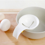 Kitchen tools egg white separator